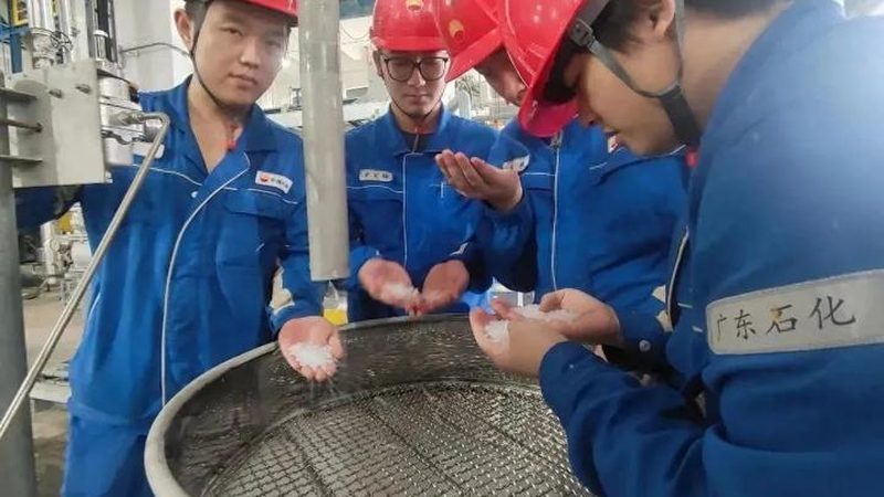 外墙涂料用树脂与乳液：差异解析与应用选择